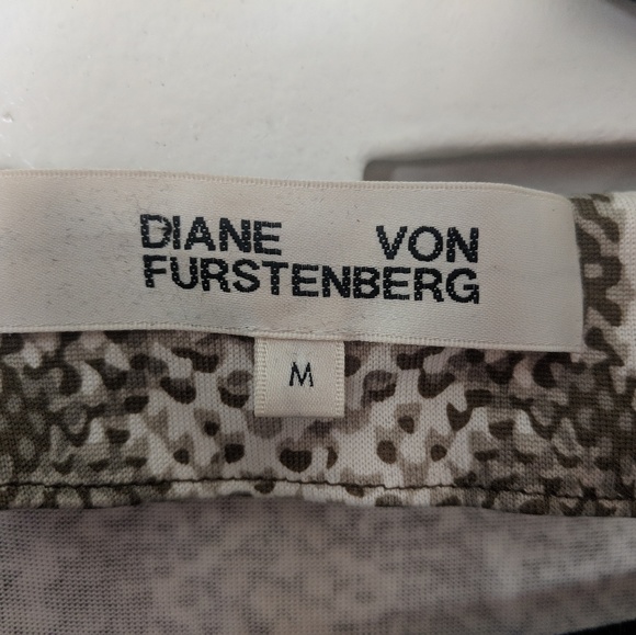 Diane Von Furstenberg Python print Wrap Dress NWOT - Picture 5 of 5